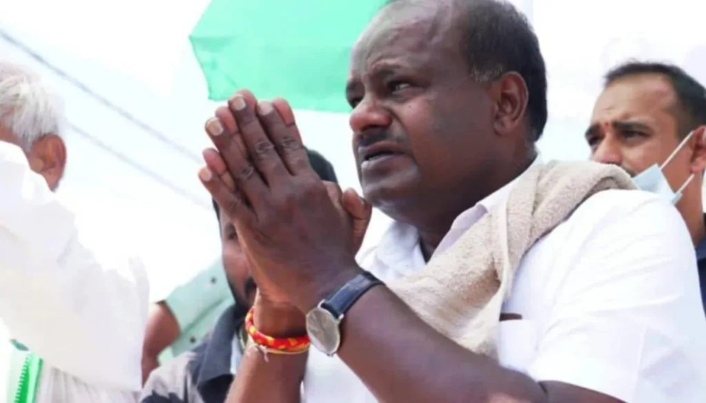 "BJP B-Team ab adhikarik tour par NDA ka hissa hai": Kumaraswamy ki party par Congress.