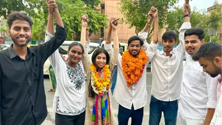 "DUSU chunav parinam 2023 out: ABVP ne Kendriya Panel ki teen seat jeeti, NSUI ne upadhyaksh pad jeeta."