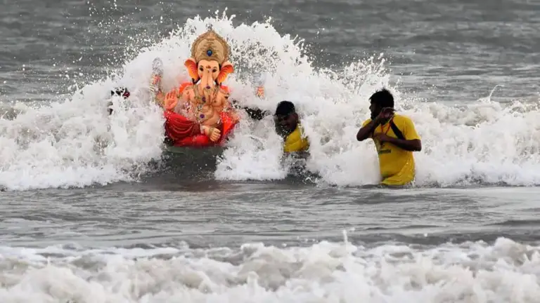 Ganpati visarjan: Mumbai Traffic Police ne jaari ki advisory; sadak band hone, anya vivaran jaanchen.