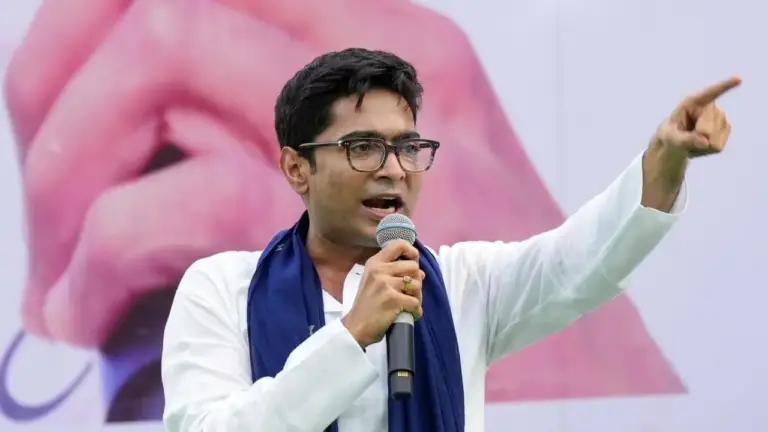 "TMSC ke Abhishek Banerjee 3 October ko ED ki poochtaach mein shaamil nahin honge: 'Agar aap rok sakte hain toh mujhe roken'"