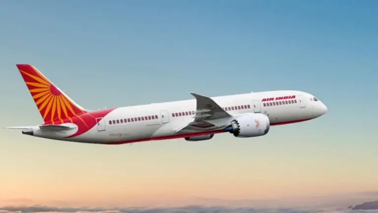 Israel mein yuddh ke beech Air India ne New Delhi-Tel Aviv udanen radd ki.