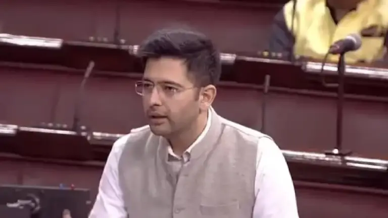 AAP Samsad Raghav Chadha ने राज्यसभा से अपने निलंबन को चुनौती देते हुए SC का रुख किया