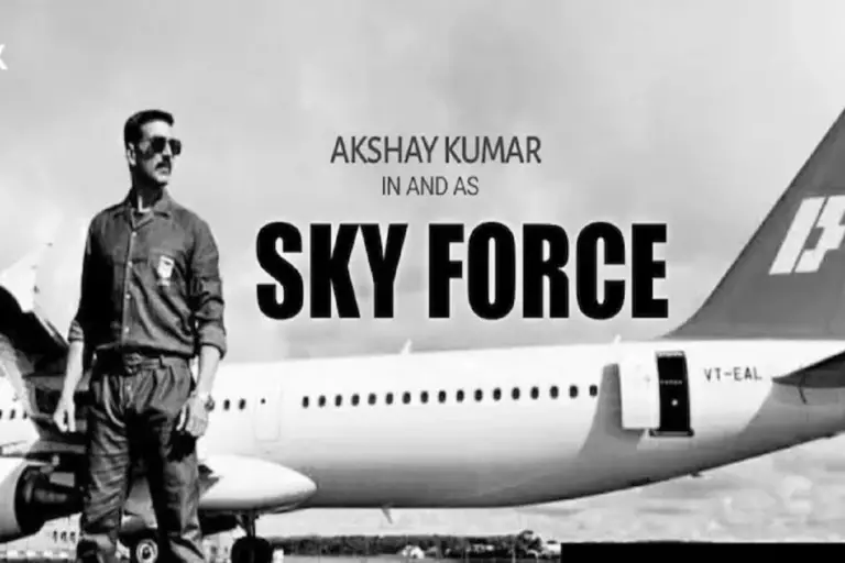 "Akshay Kumar ne Sky Force ka teaser jaari kiya, jismein Pakistan ke khilaaf Bharat ke pehle hawaai hamle ko dikhaya gaya hai."