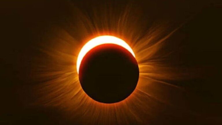 Solar Eclipse 2024: 2024 में आने वाले साल में होने वाला पूर्ण सूर्य ग्रहण जानें इस सोलर इक्लिप्स का अनुभव कैसे होगा