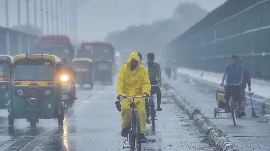 Sudden Rain Provides Temporary Relief to Delhi's Air Pollution Woes; Artificial Rain Plan in the Pipeline