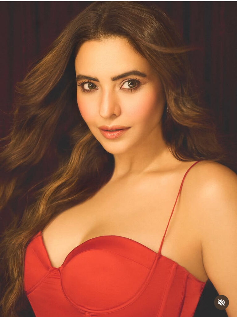Aamna Sharif